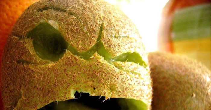 Смешной фрукт