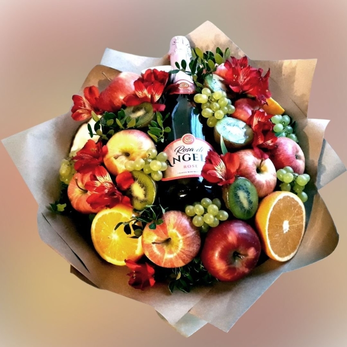 Фруктовый букет с шампанским