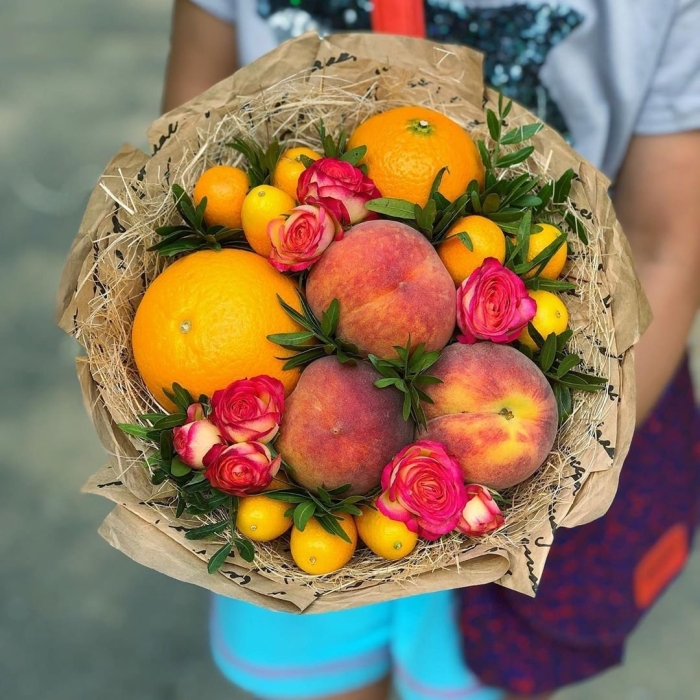 Фруктовые букеты из нектарина