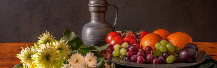 Натюрморт цветы и фрукты
