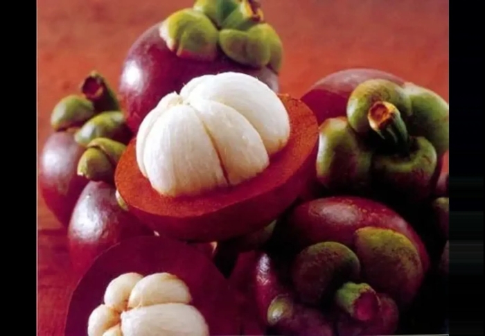 Экзотические фрукты мангостин