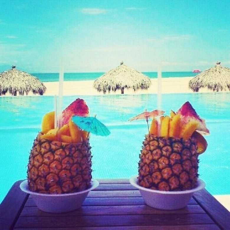 Море фрукты пляж