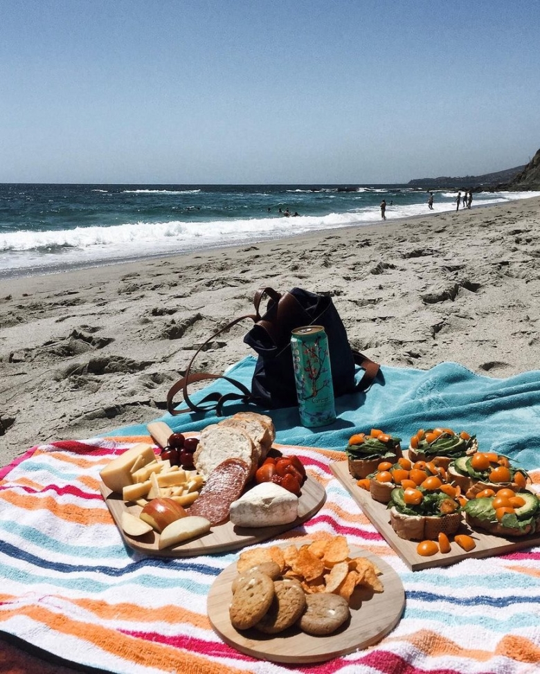 Пикник на пляже