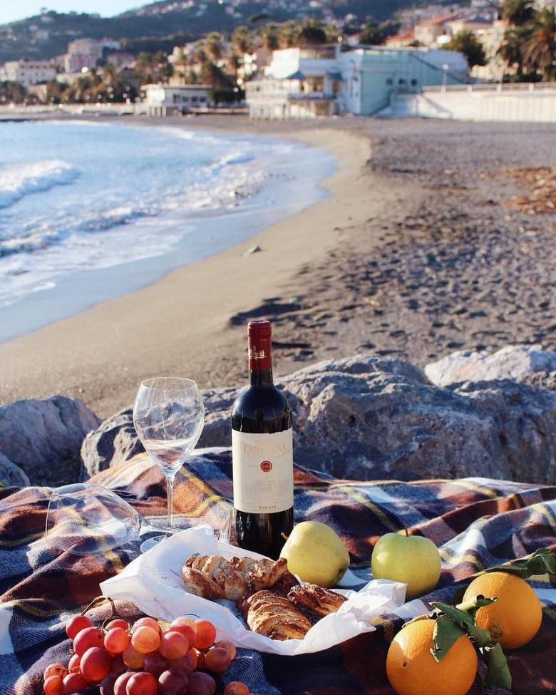 Вино и море