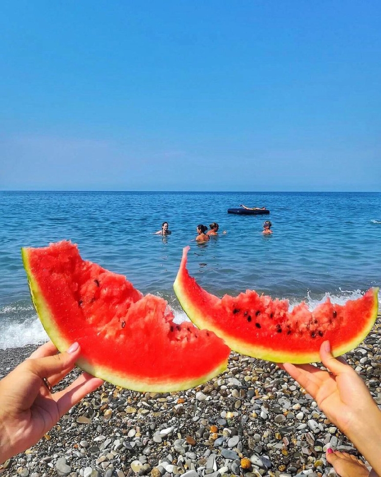 Лето фрукты море