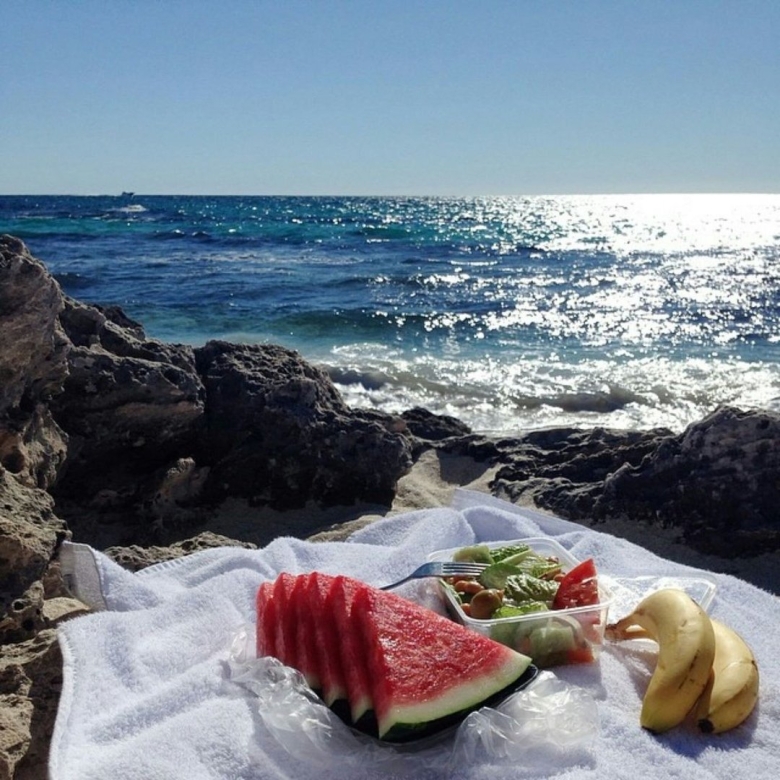 Завтрак у моря