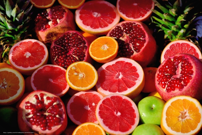 Яркие фрукты