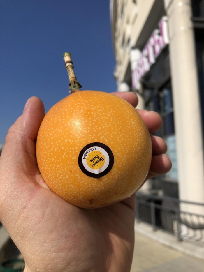 Экзотический фрукт гранадилла