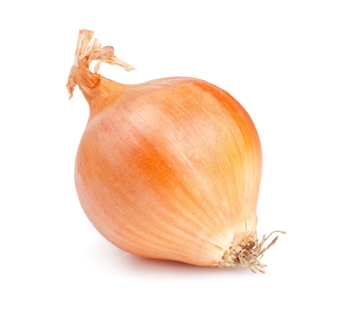 На белом фоне лук