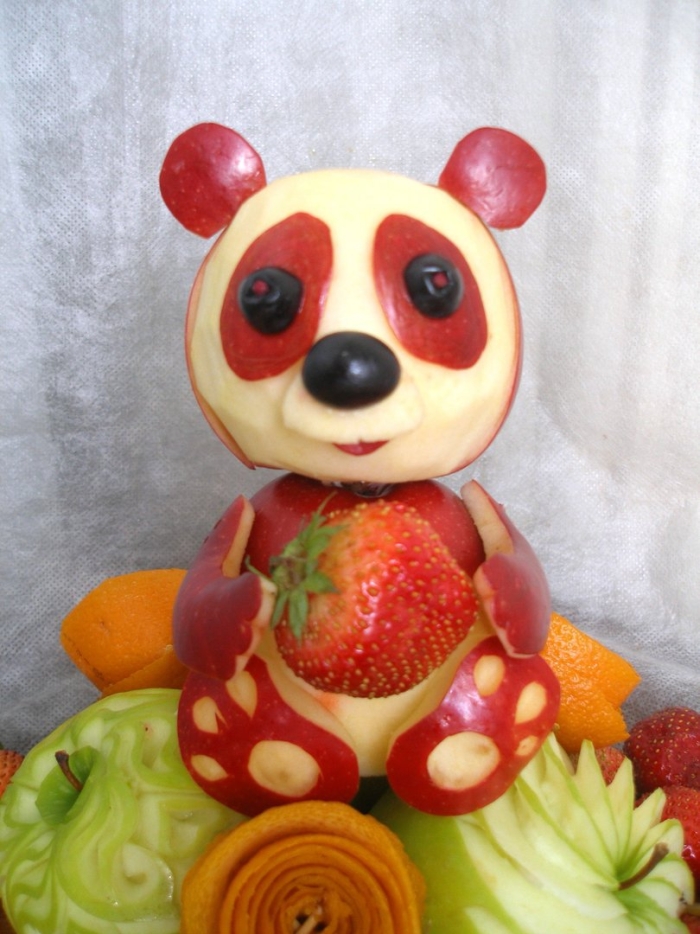 Поделка из фруктов
