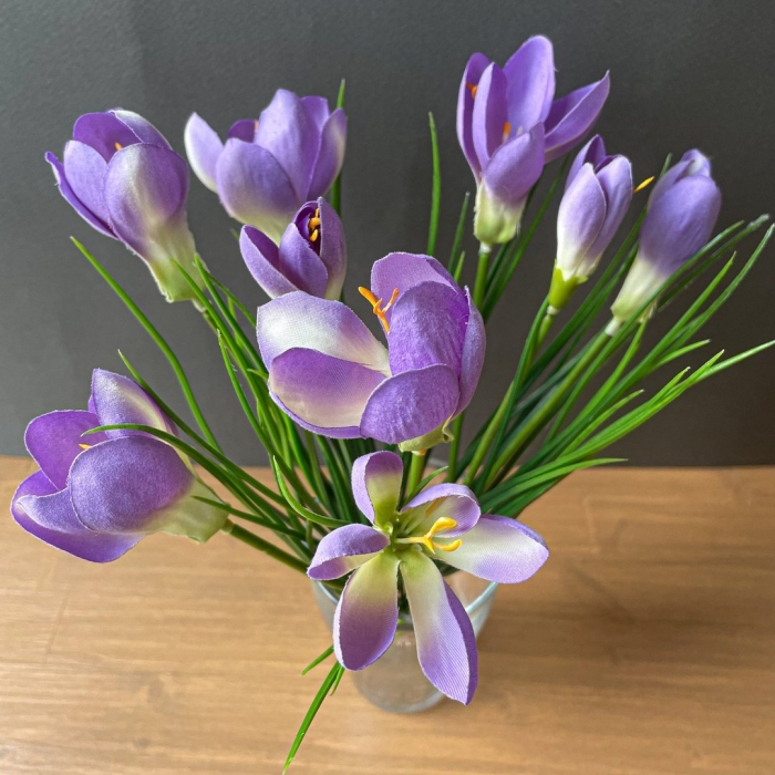 Крокусы искусственные букет