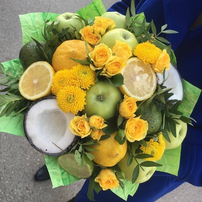Букет из фруктов оригинальный