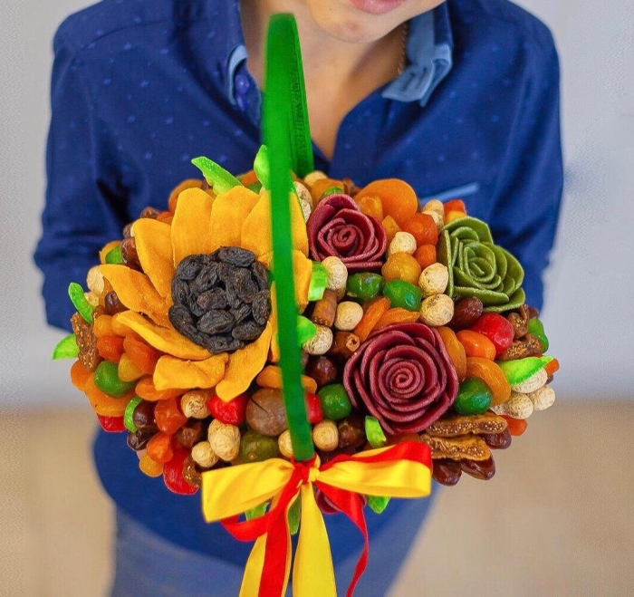 Букет из сухофруктов