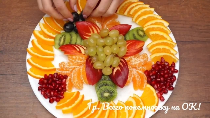 Красивые фруктовые нарезки на праздничный стол