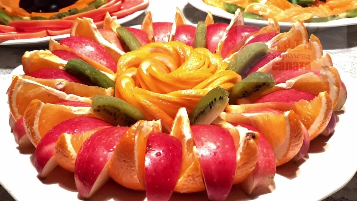 Красивая фруктовая нарезка