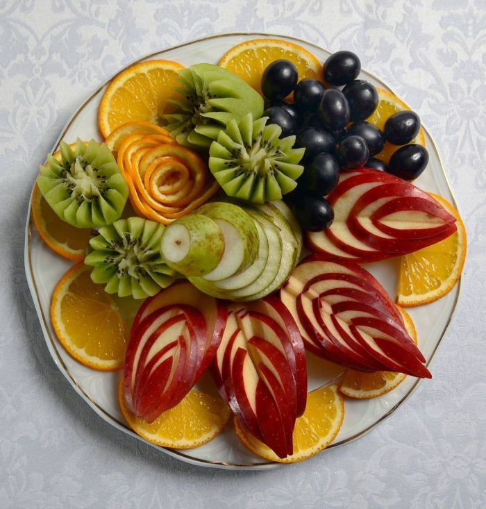 Красивая нарезка фруктов на праздничный стол в домашних условиях