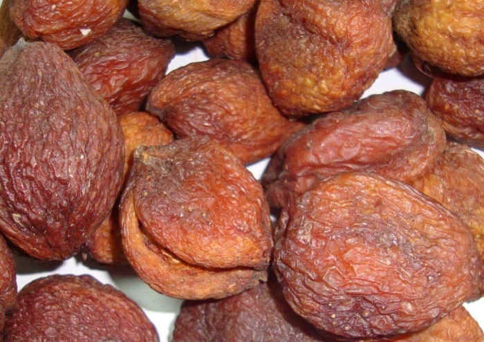 Урюк сушеный