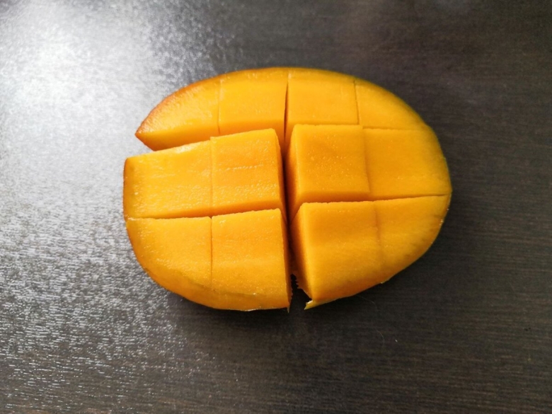 Манго фрукт