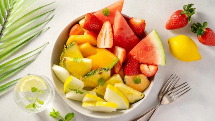 Летние фрукты