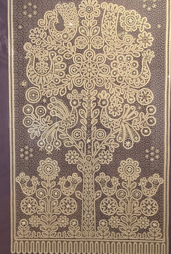 Вологодское кружево ельфина