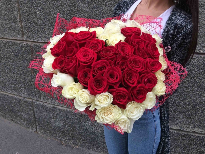 Букет роз сердце