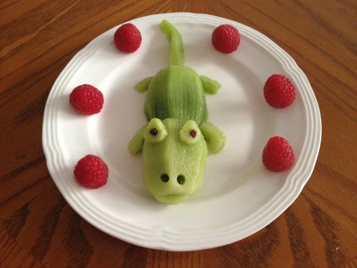 Крокодил гена из огурца