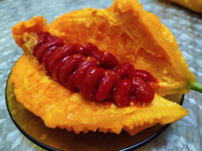 Момордика фрукт