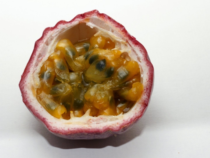 Маракуйя пассифлора фрукт