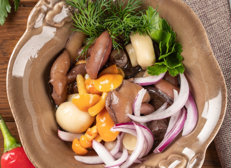 Грибное ассорти салат