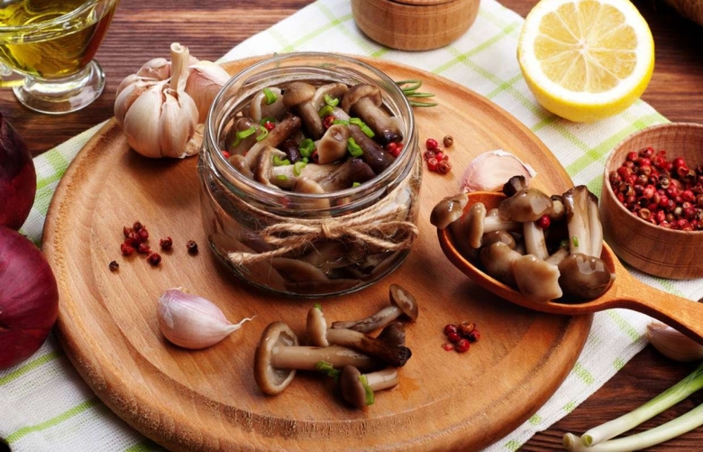 Ассорти из лесных грибов