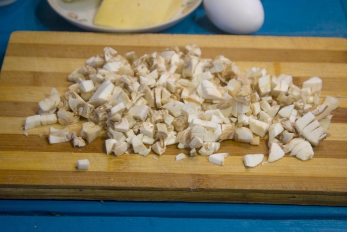 Нарезанные шампиньоны