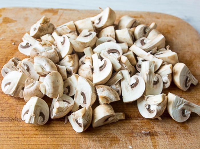 Шампиньоны резаные