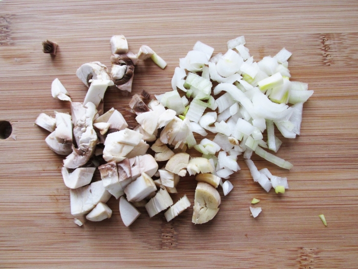 Нарезанные шампиньоны