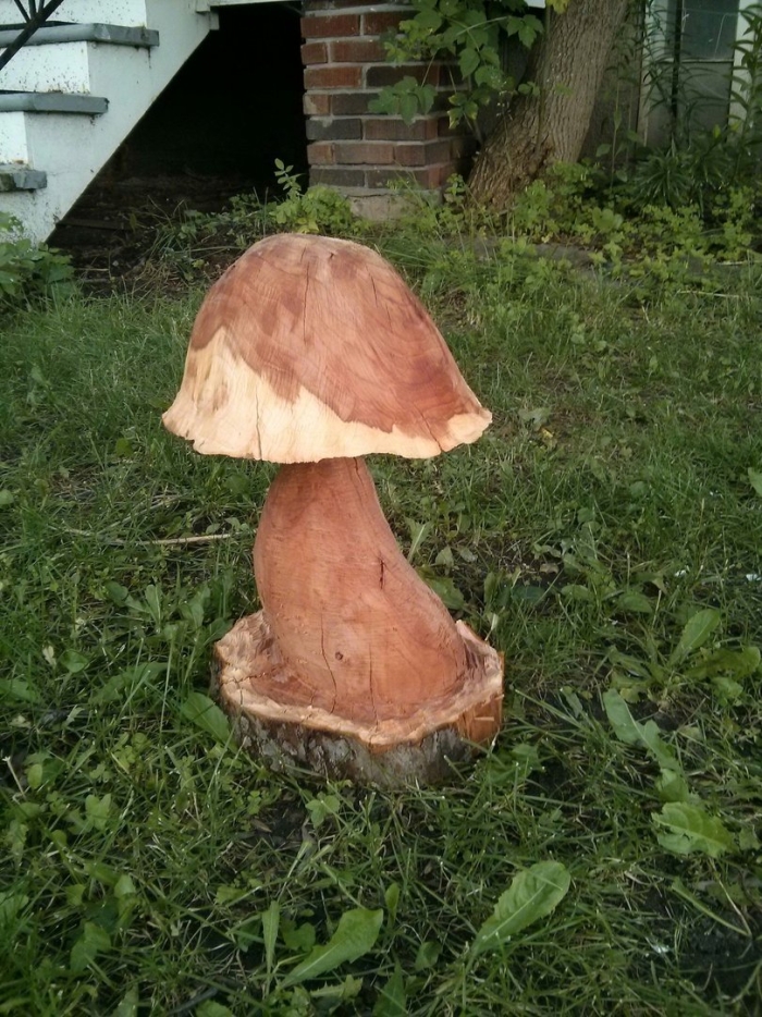 Садовые поделки из дерева