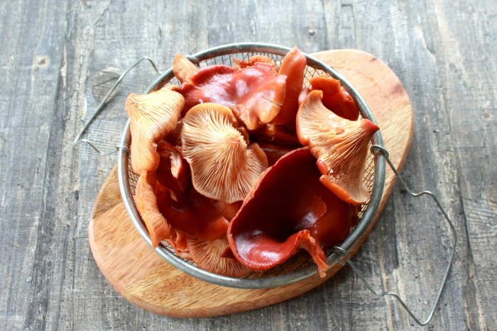 Лисички маринованные