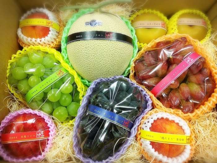 Упаковка фруктов