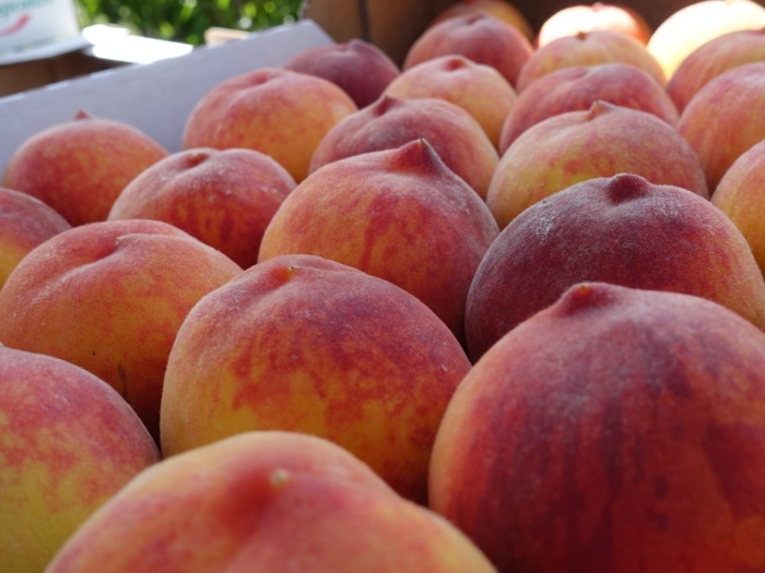 Крымские персики