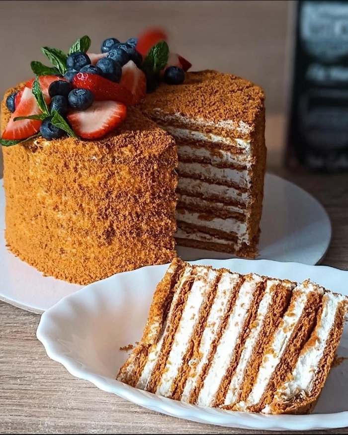 Торт медовик  особенный