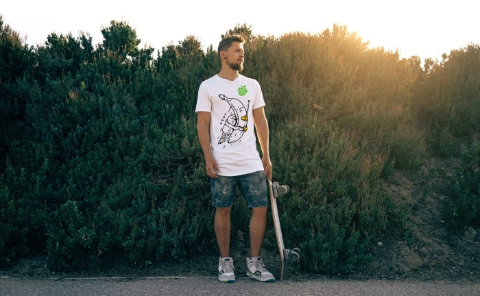 Футболки мужские