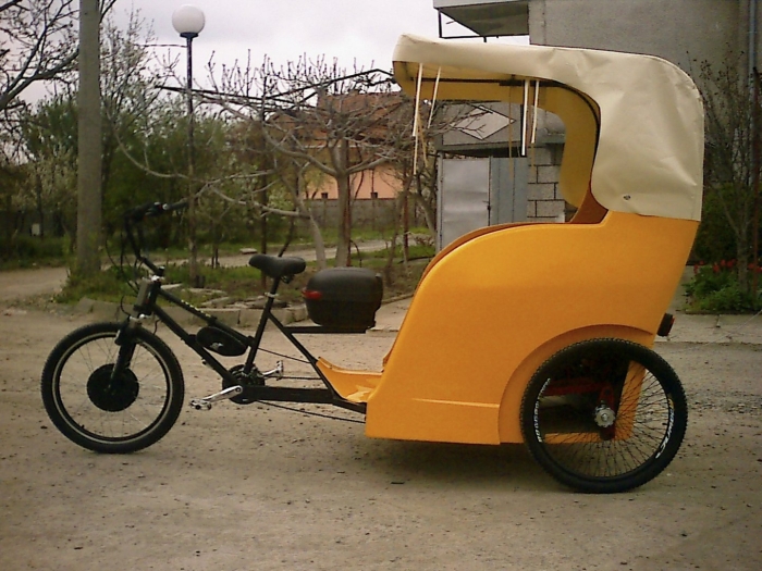 Веломобиль рикша