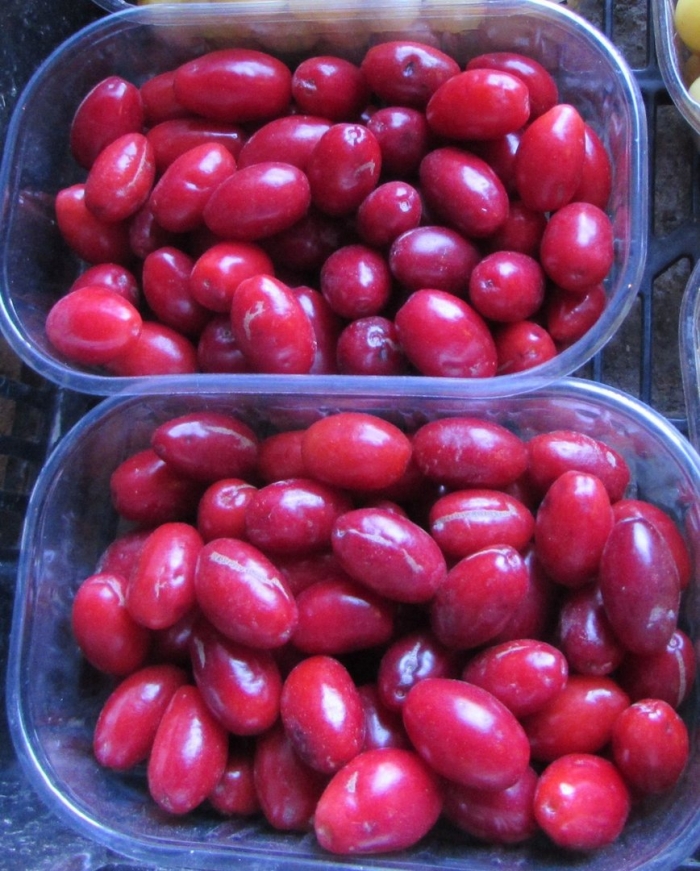 Кизил фрукт