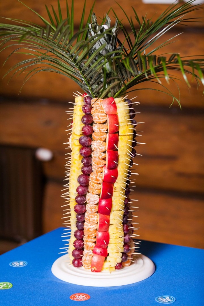 Композиции из фруктов