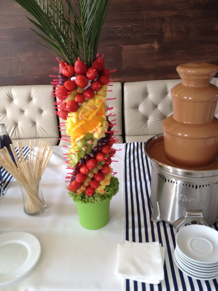 Фрукты для шоколадного фонтана