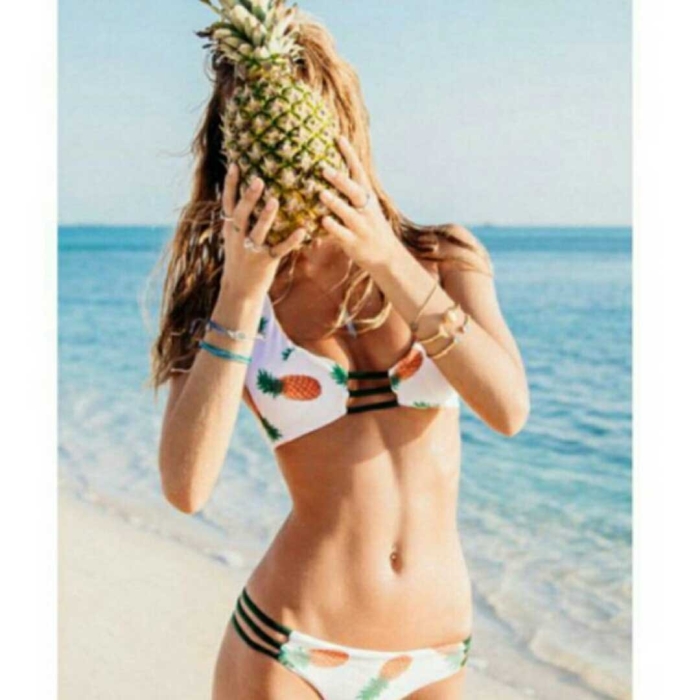 Купальник с ананасами