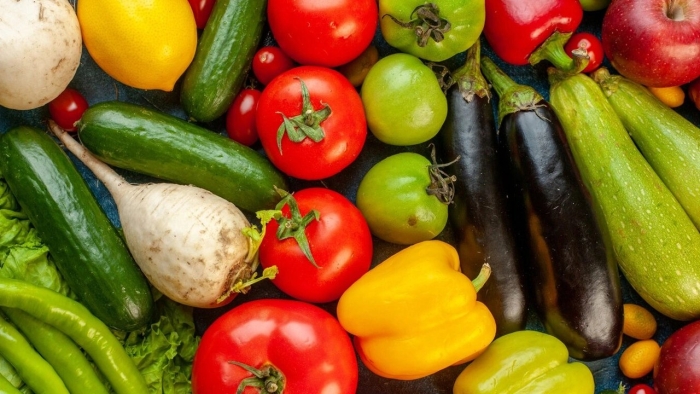 Свежие фрукты и овощи