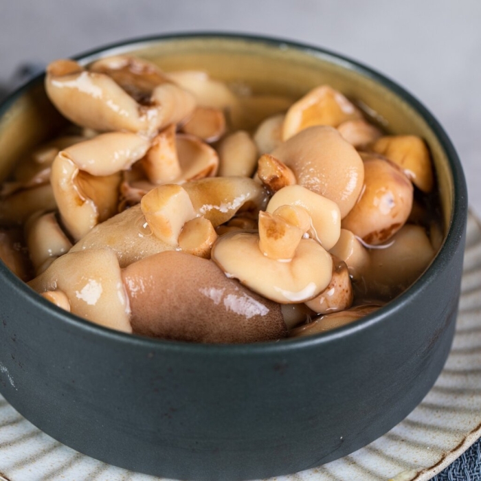 Маслята маринованные