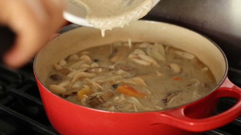 Корейская кухня белый гриб