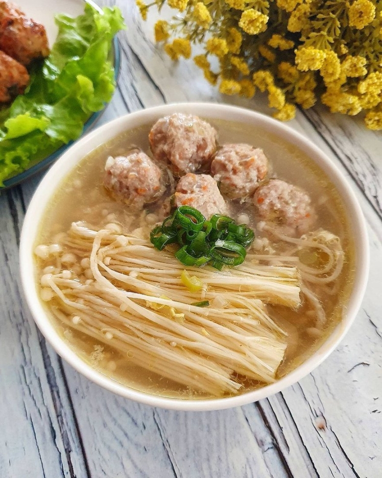 Грибы Эноки блюдо