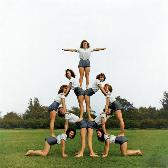 Пирамида из людей