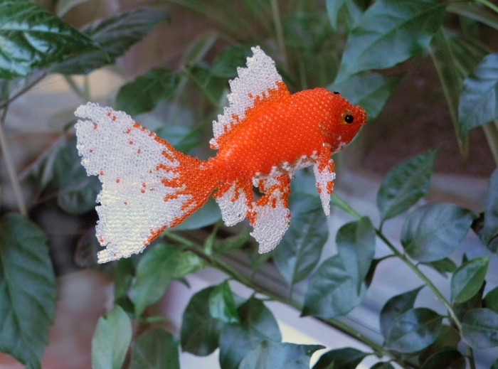 Рыбка из бисера